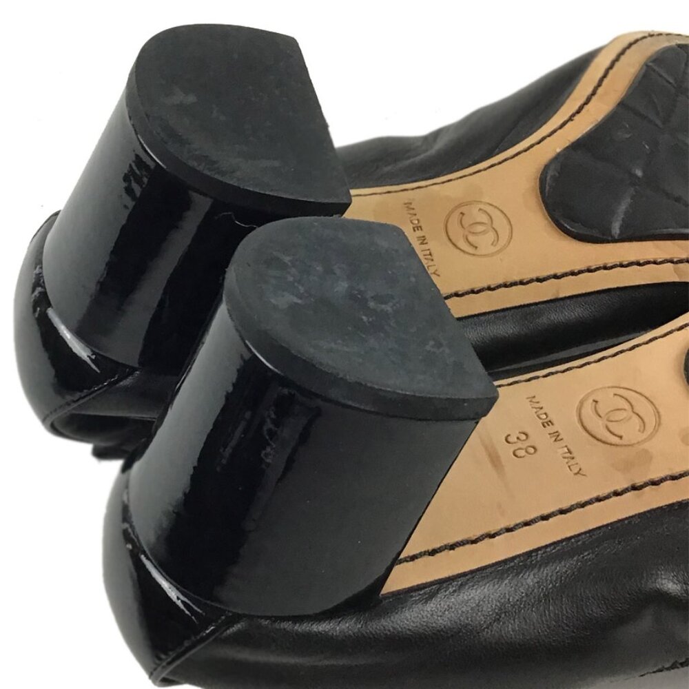 Chanel Spirit Interlocking CC Logo Pumps - Picture 11 of 12